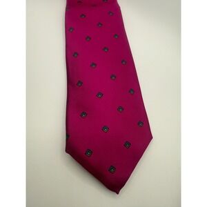 Berkley Mens Silk Tie Magenta Pink Geometric Diamond Medallion Pattern 3.5 Inch